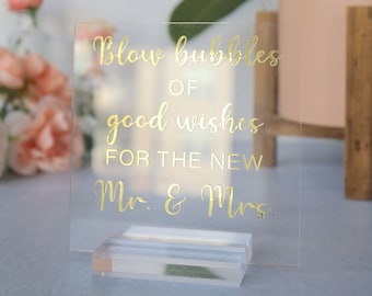 Soplar burbujas de buenos deseos para el nuevo letrero acrílico del Sr. y la Sra. / Salida de burbujas Favores de invitados de boda / Señalización de despedida de novios