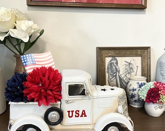 Vintage Metal USA Truck Decor | Patriotic Americana Farmhouse Accent