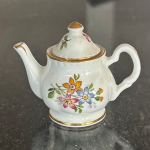 Miniature Fine English Bone China Florence Floral Teapot with Lid and Gold Accents 2 1/4 inches Tall Excellent Condition