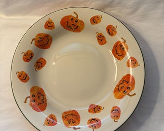 Longaberger Pottery Halloween Treats Pumpkin Serving Bowl Jack O Lantern Fall Harvest Stoneware Orange Green Rim