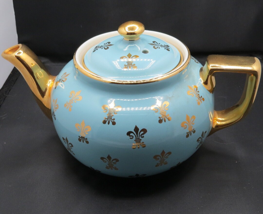 Vintage 1930s Hall 6cup Teapot Made in USA GL05 Tiffany Blue Teapot