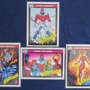 Rare ensemble d'équipe Marvel Impel Exaliber 1990 ! Photo de l'équipe Captain Britain, Phoenix, Shadowcat, Exalibur.   Coins tranchants, excellent état.