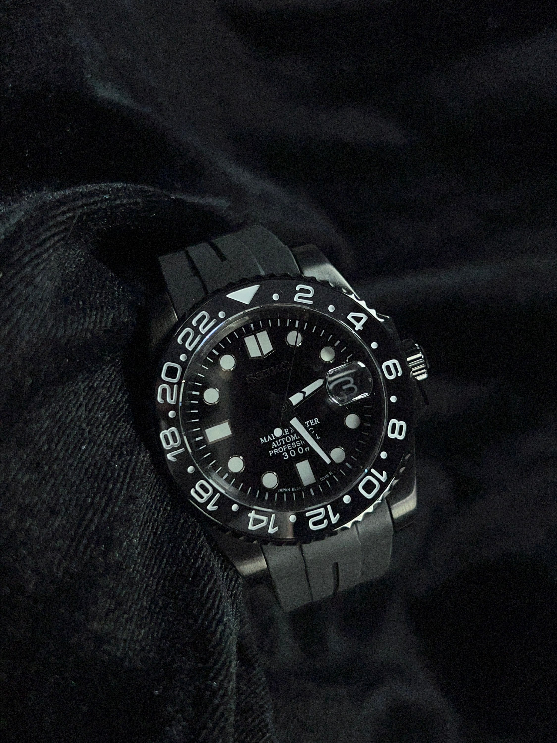 Custom Black Monochrome Seiko Submariner - Etsy