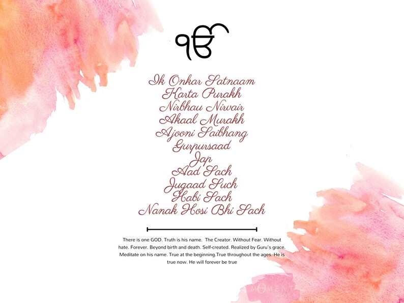 Puede incluir: Fondo blanco con aguadas de acuarela en tonos rosa y melocot&oacute;n. La imagen presenta texto en una fuente estilizada, incluida la frase "Ik Onkar Satnaam". Texto adicional en la parte inferior describe el significado.