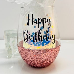 Happy Birthday Wine Glass, Birthday Wine Glass, Glitter Wine Glass, Confetti Wine Glass, Birthday Gift, Personalized Wine Glass,Gift For Her