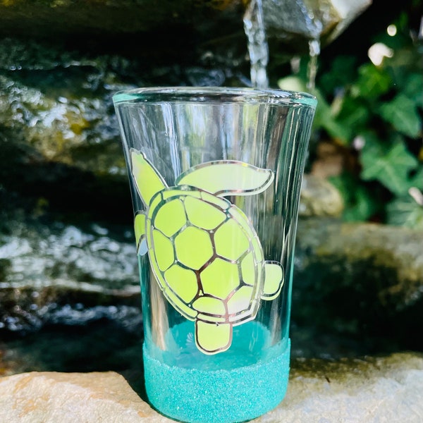 Sea Turtle Shot Glass, Turtle Shot, Bachelorette Shot Glass, Glitter Shot Glass, Turtle Lover Gift Idea, Unique Shot Glass, Party Favor idea