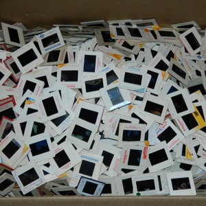 Lot of 200 Vintage Slides Lot 35mm color Pictures Slides photography film vacation slides Amateur family photos 1950-1990&#39;s Pictures Old