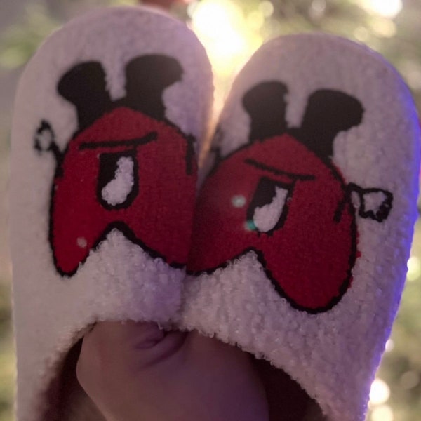 Bad Bunny Heart Slippers, Un Verano Sin Ti Slippers, Bad Bunny Merch, Embroidered Slippers, Valentines Bad Bunny Slippers, Valentines Gift