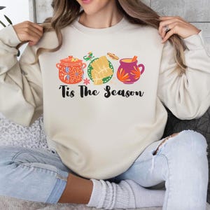 Spanish Christmas Sweatshirt, Mexican Tamale Holiday Crewneck, Feliz Navidad Jumper, Tis the Season for Tamales, Spanish Merry Christmas
