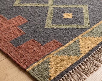Handwoven Wool Jute Kilim Rug: Charcoal Diamond Medallion Southwestern Boho Flatweave