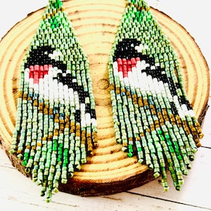 Rose-Breasted Grosbeak Beaded Fringe Earrings – Handwoven Statement Bird Jewelry