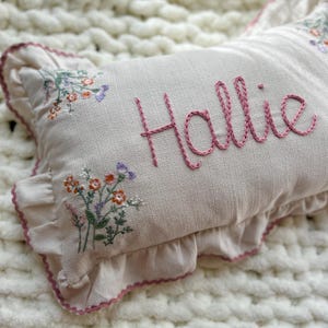 Personalized Name Cushion – Hand Embroidered Pillow – Custom Nursery Decor – Baby Shower Gift – Handmade Keepsake