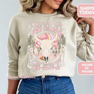 Country Concert Sweatshirt, Wild West, Cute Country Tee, Cowgirl Shirt, Western Vibes, Oversized Graphic Tees, For Women, Oversized, Cowgirl