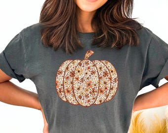 Floral Pumpkin Shirt – Comfort Colors Fall Tee, Rustic Autumn Graphic T-Shirt, Vintage Farmhouse Unisex Tee