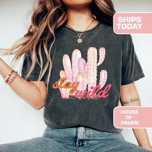 Desert Vibes, Comfort Colors®, Oversized, Retro Tee Shirt, Stay Wild, Vintage Shirt, American Rodeo Shirt, Western Graphic Tee for Women