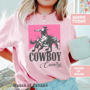 Western Cowboy Country, Pink Rodeo Shirt, Vintage Inspired Tee Shirt, Western Graphic Tee, Retro T-Shirt, Comfort Colors®, Boho, Vintage