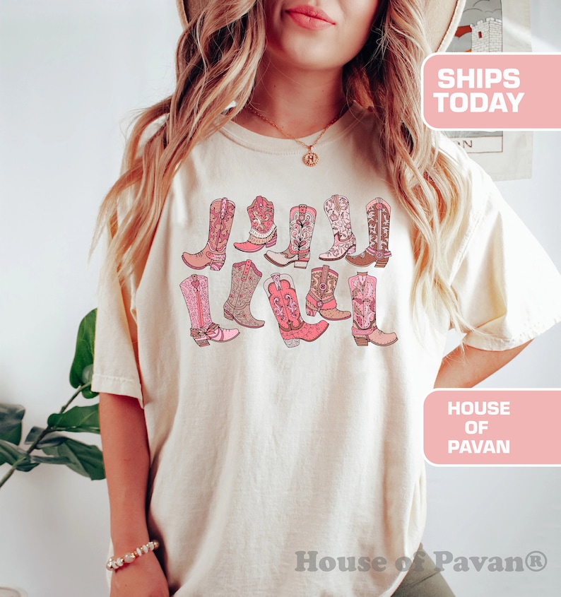 Nashville boho outfit with vintage tee