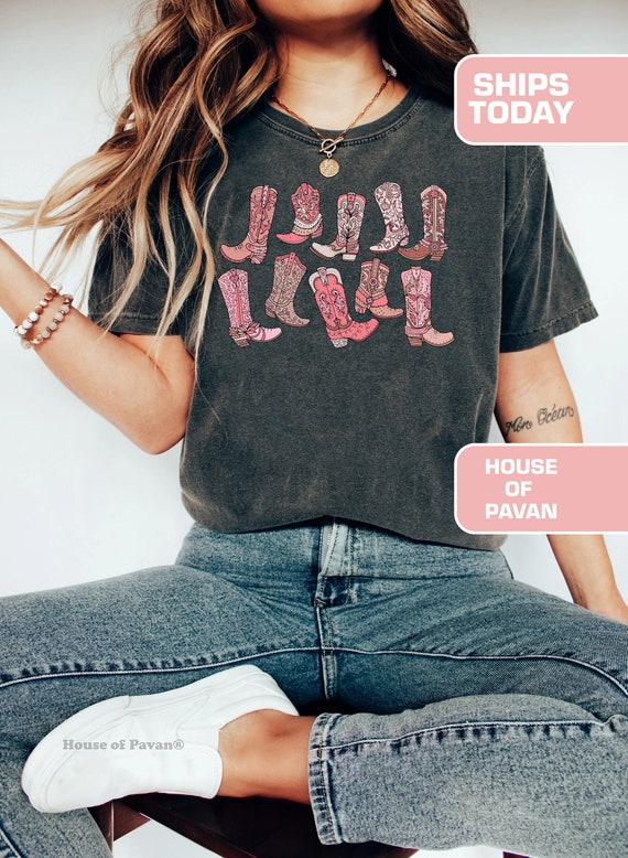 Cowgirl Boots Shirt, Western Graphic Tee, Country Concert Shirt, Nashville Tee, Vintage Comfort Colors®, Boho Fall Outfit, Gift for Her