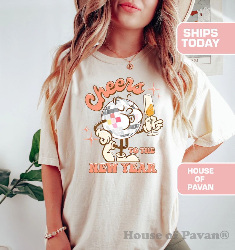 Boho New Year outfit idea vintage comfort colors shirt for women