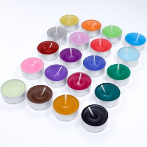Colorful tea lights in 20 bright colors, solid-colored, unscented, now even more color particles