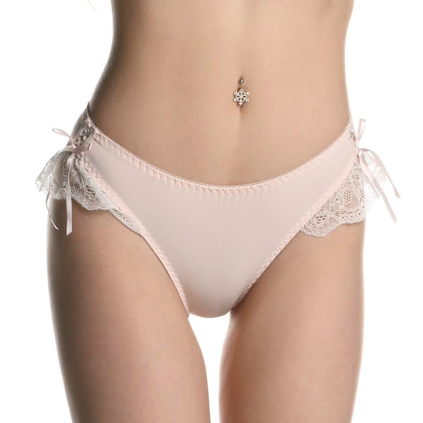 Doux Satin et Dentelle 3 ensemble