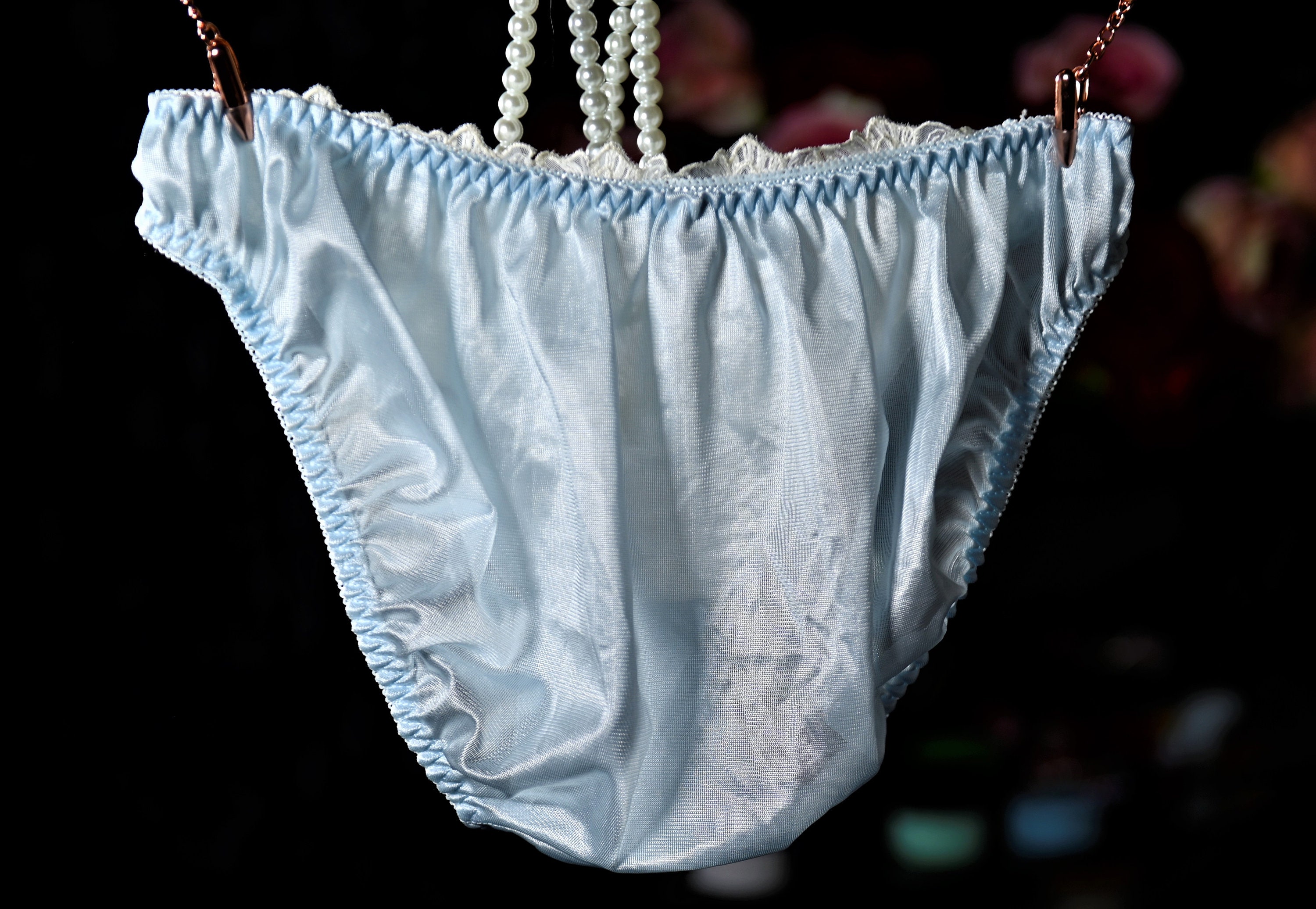 N-Gal Nylon,Elastane Bridal Lace Bikini Panty Bra Set, Size: S/M,L