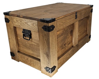 Wooden chest table with lid, storage chest, cofee table, garden box, treasure chest, toy chest,