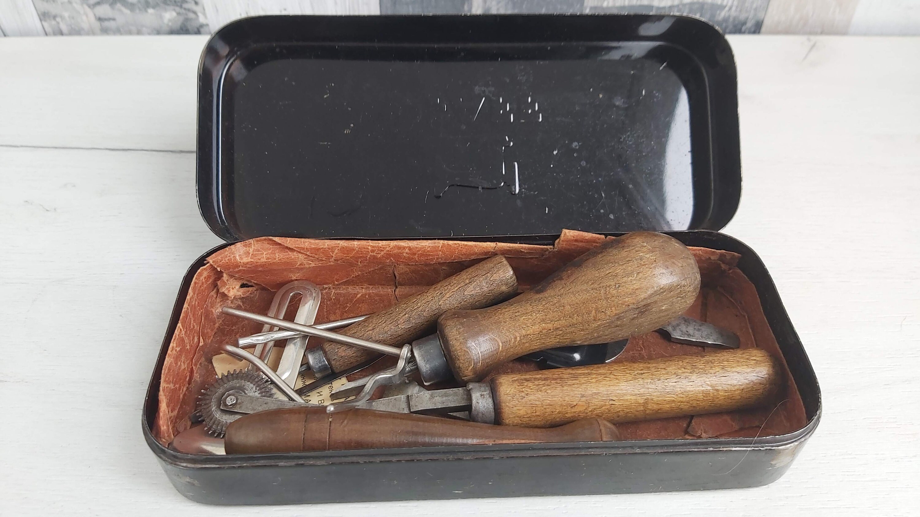 Vintage PFAFF Sewing Machine Tin Box With Some Accessories Made in