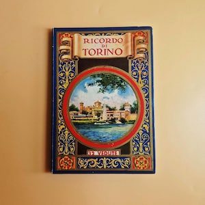 Vintage Memory of Torino Italy Souvenir 32 Black and White Photos and Map of Landmarks