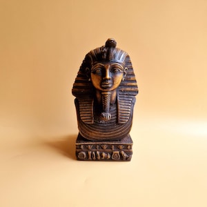 Vintage Egyptian Pharaoh Tutankhamun Bust, Hand-Crafted Massive Stone Statue Souvenir 1.48 kg.