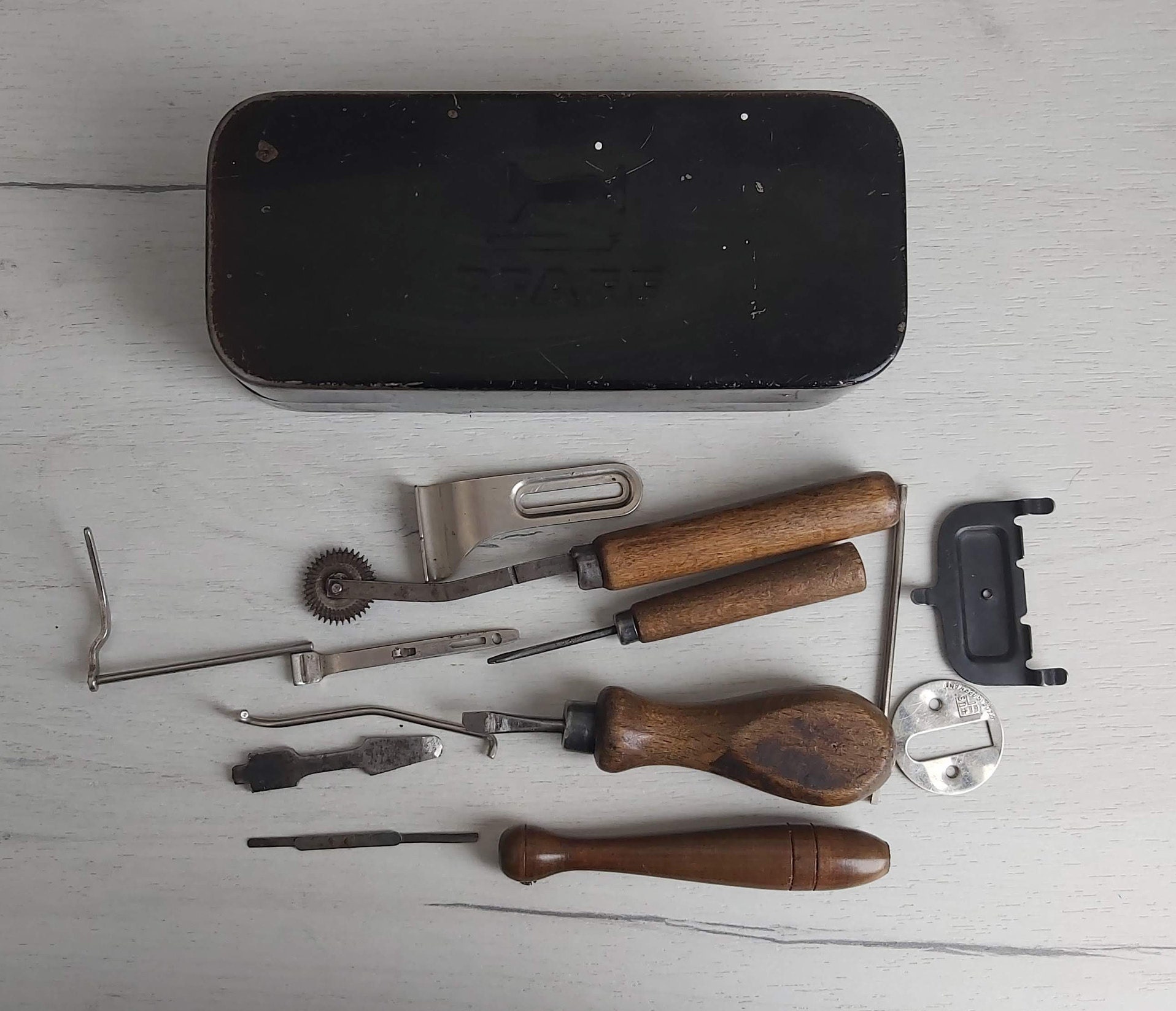 Vintage PFAFF Sewing Machine Tin Box With Some Accessories Made in