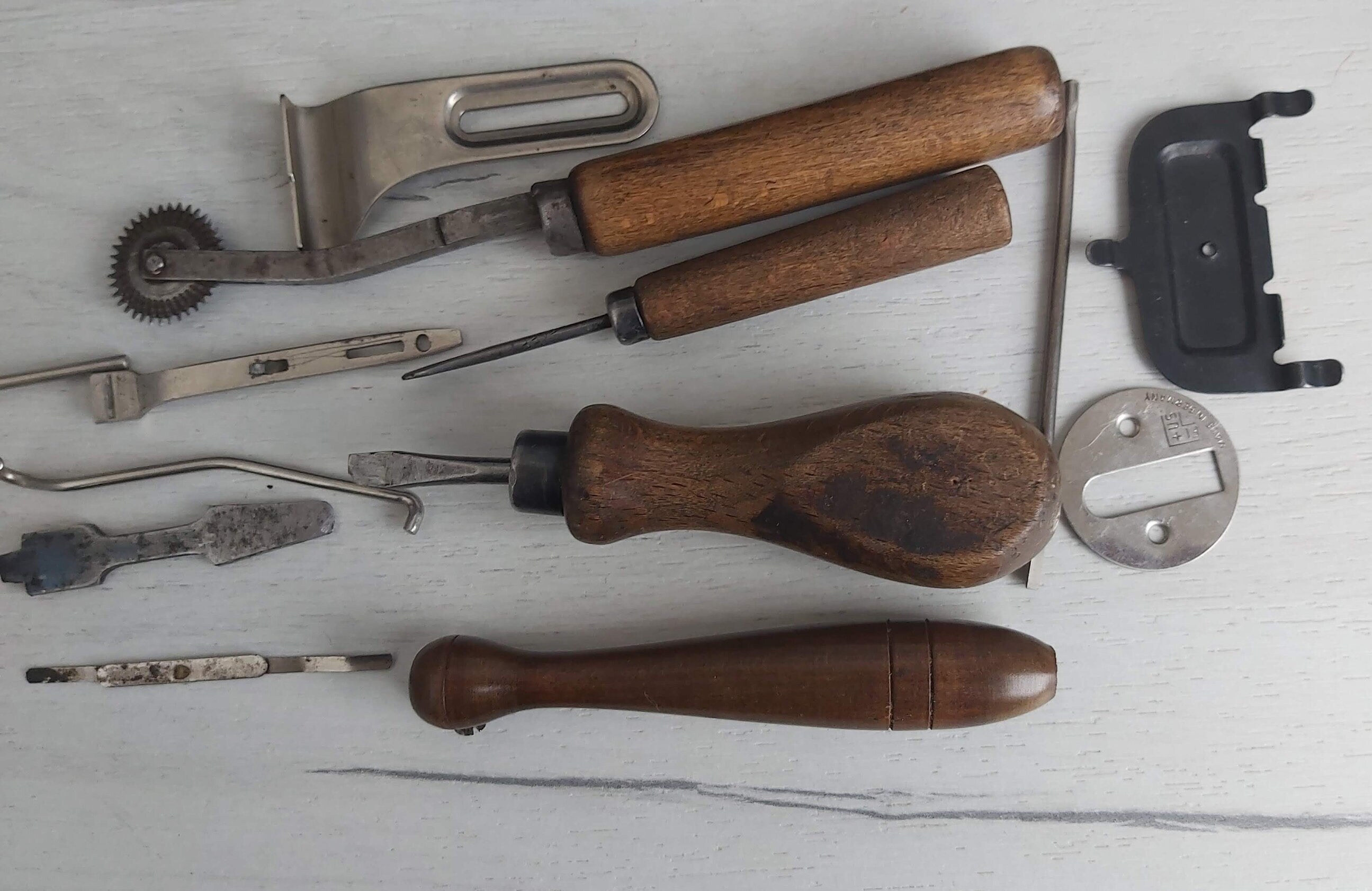 Vintage PFAFF Sewing Machine Tin Box With Some Accessories Made in