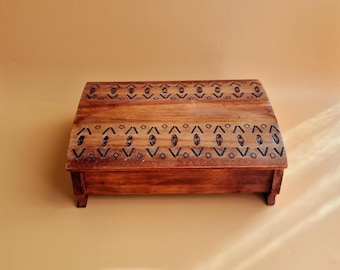 Vintage Pyrographed Wooden Box: Handmade Treasure Chest