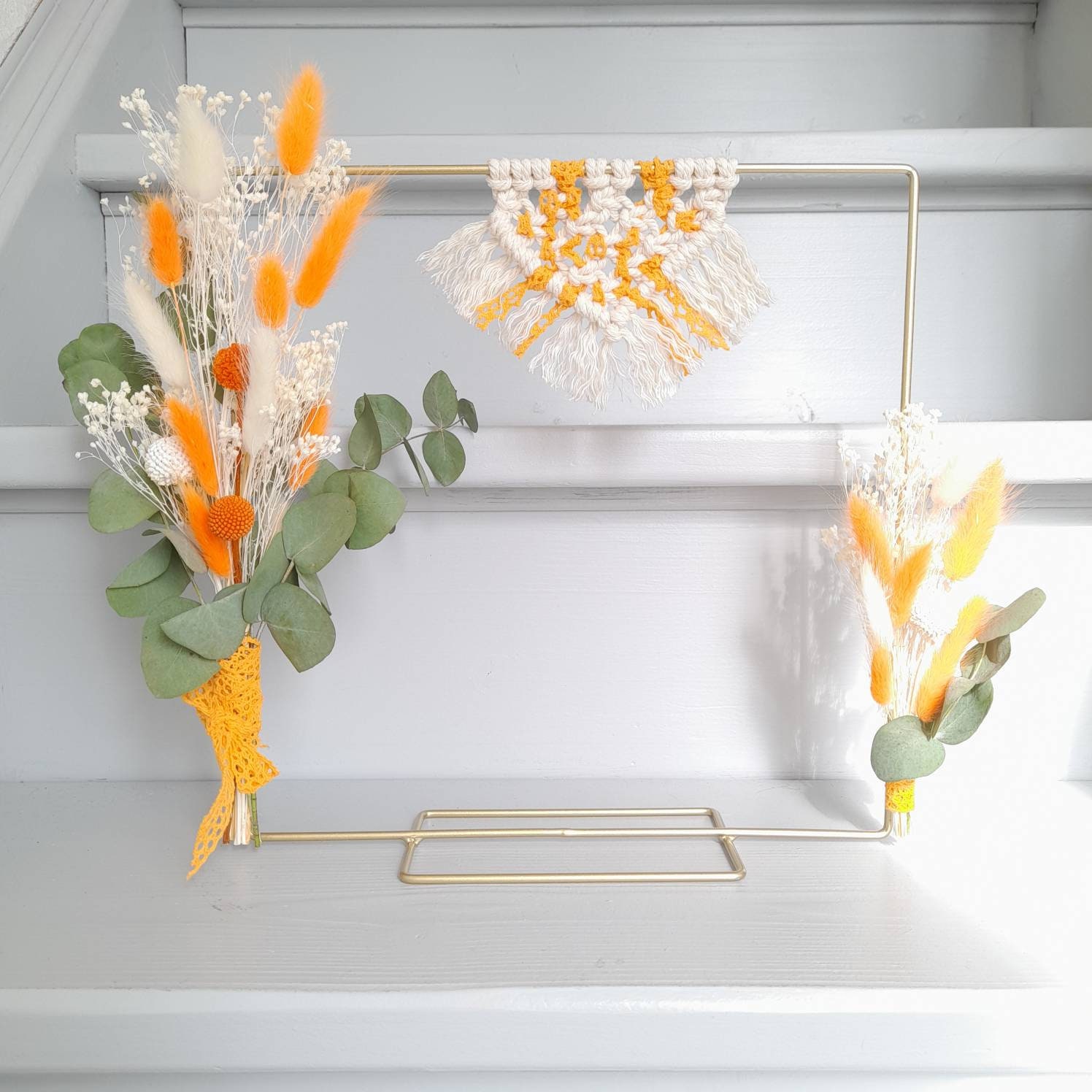 Cadre à Poser avec Macramé et Fleurs Séchées Ton Orange