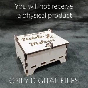 Puede incluir: Una caja de madera blanca con una tapa con bisagras y un diseño recortado. La tapa está grabada con el texto "05.06.2021 Natalia & Mateusz".