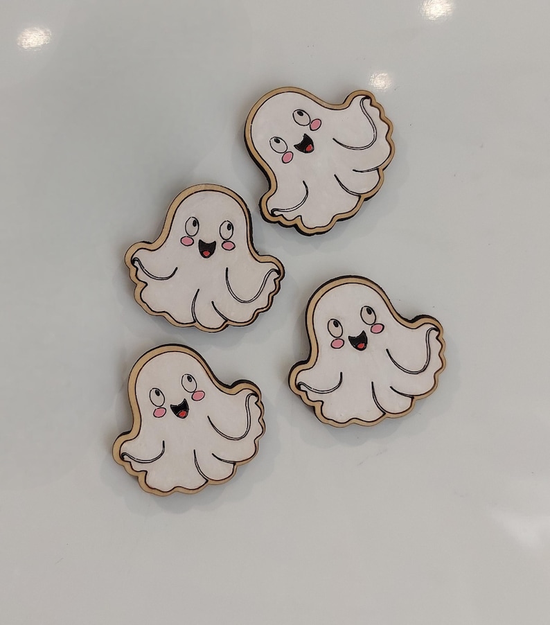 Kawaii Ghost Magnets – Set of 4, Spooky Halloween Decor - Etsy