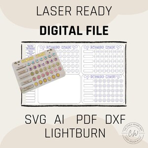 Könnte beinhalten: Eine digitale Datei für eine lasergeschnittene Belohnungstafel mit dem Text REWARD CHART, Zeilen für Aufgaben und kreisförmigen Schlitzen für Spielsteine. Enthält ein physisches Beispiel mit bunten Einhorn-Spielsteinen und Vorlagen.