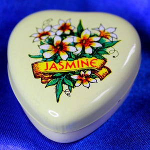 retro heart shaped candle tin, scented with jasmine