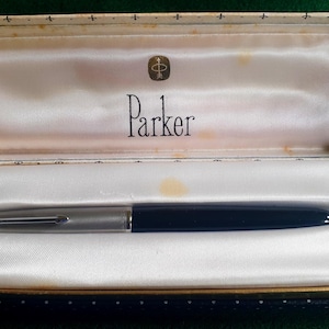 Vintage Parker &quot;51&quot; Fountain Pen – Likely 14K Gold Nib | Made in England | Boxed with Wear
