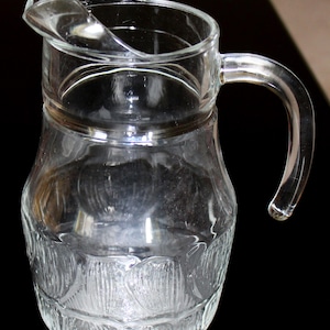 Mid century clear glass pitcher 1500ml (2.5 pint)