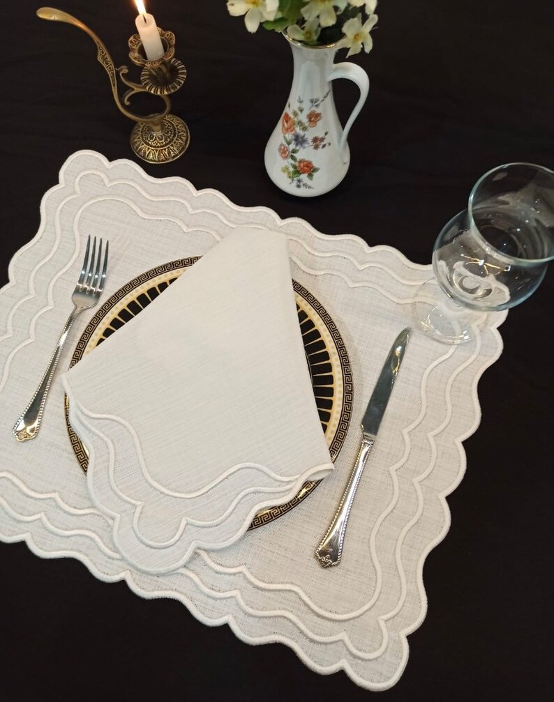 12 Pieces White Placemats and Napkins Reusable Small Embossed Napkins