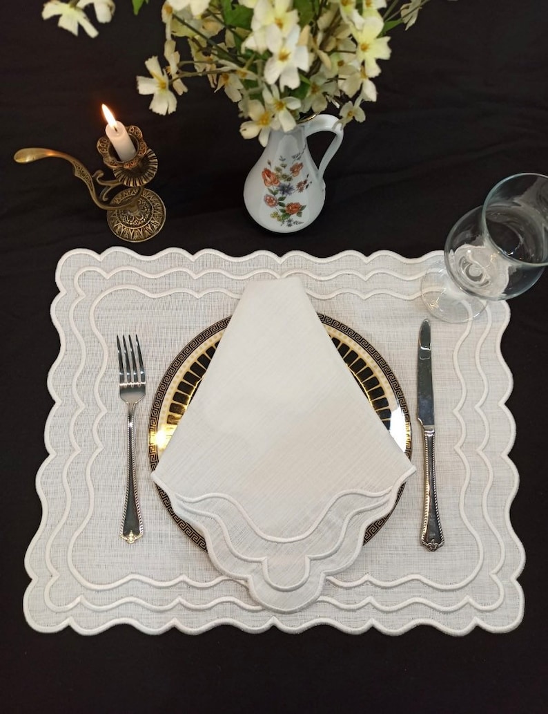 12 Pieces White Placemats and Napkins Reusable Small Embossed Napkins