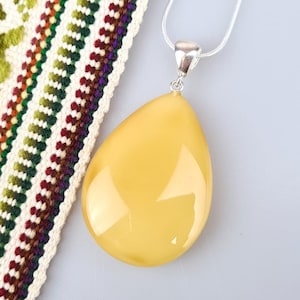 Teardrop Amber Pendant, Silver and Amber Pendant, White Amber, Silver Amber Beautiful Gemstone Jewerly, Gift for Her, Natural Baltic Amber