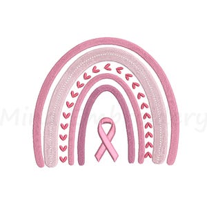 Puede incluir: Diseño bordado de un arcoíris rosa con una cinta rosa en el centro. El arcoíris tiene múltiples capas de diferentes tonos de rosa, con detalles en forma de corazón en las capas exteriores. Sobre fondo blanco.