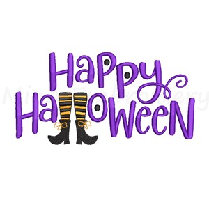 Puede incluir: Texto morado que dice "Happy Halloween" con un par de piernas de bruja y botas negras en el medio del texto.