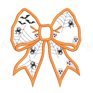 Puede incluir: Un lazo naranja de Halloween con un diseño de telaraña, arañas, murciélagos y fantasmas. Una decoración festiva para la temporada de miedo.