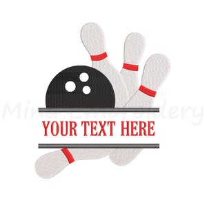 Op de afbeelding: Een zwarte en witte bowlingbal met drie rode kegels, met een grijze banner waarop in rode letters "YOUR TEXT HERE" staat.