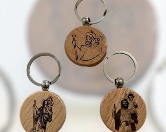 Customizable Saint Christopher key ring on the back in beech wood