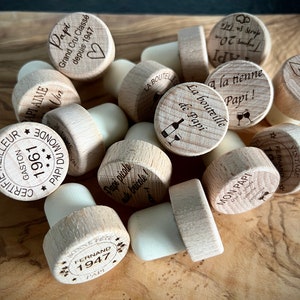 Tapón de botella de vino personalizado grabado en madera de haya, regalo de fiesta de boda