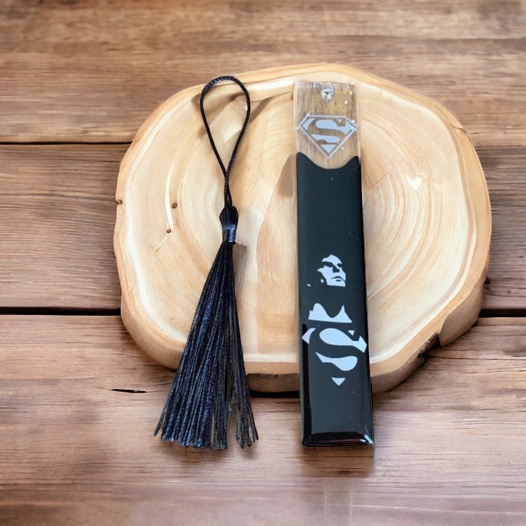 Bookmark Inspired by DC Comics in Epoxy Resin - Etsy